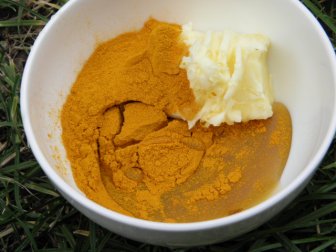 kurkuma, maslac, med